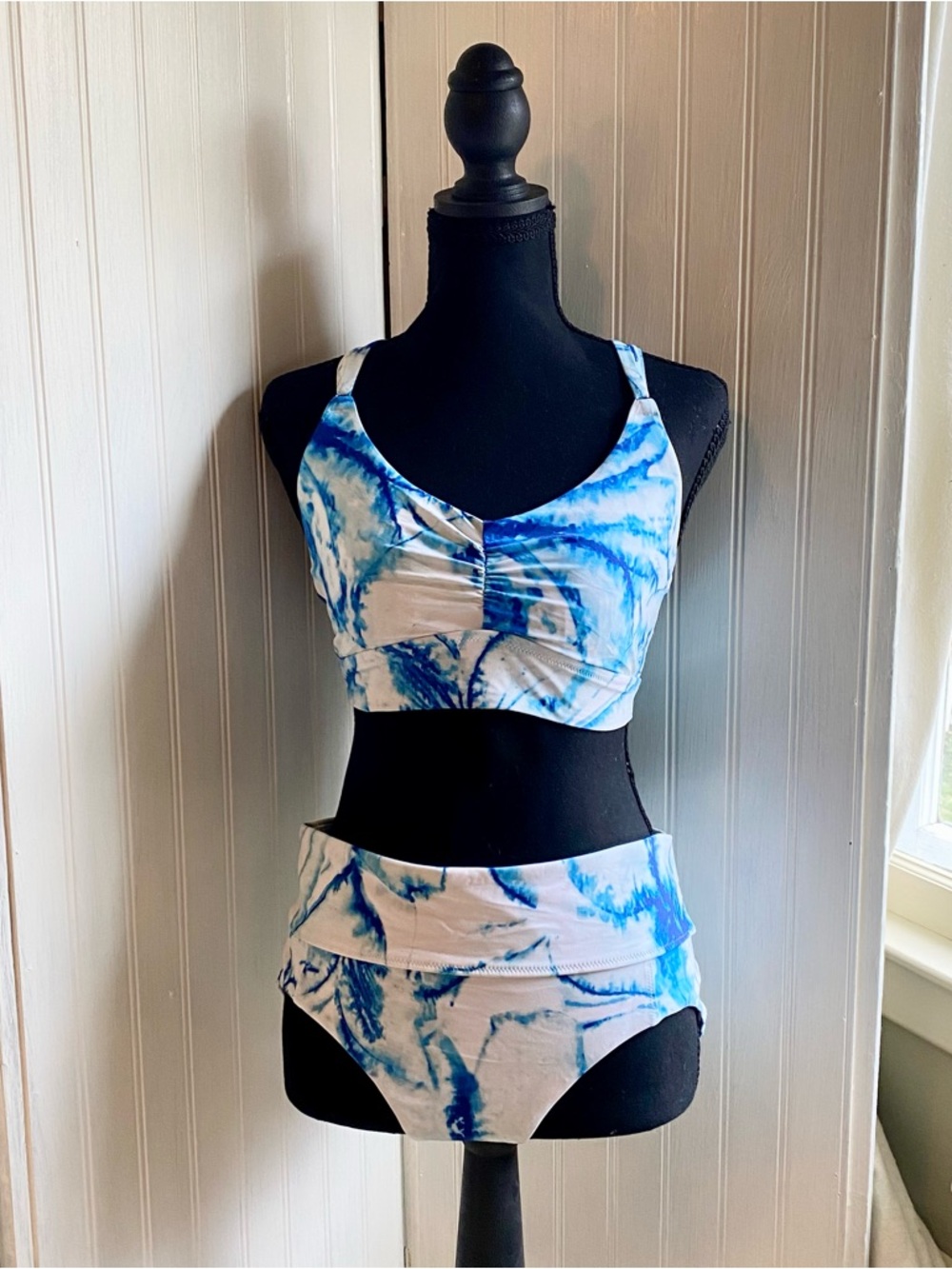 Calia by Carrie Underwood Blue Tie-Dye Bikini (M) with Matching Cover up (L)